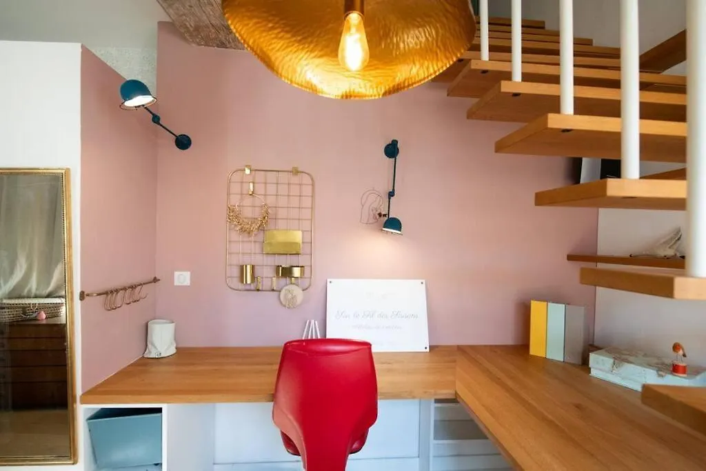 Le Mansart - Spacieux Appartement Avec Cachet Au Coeur De Lyon 0*,  France